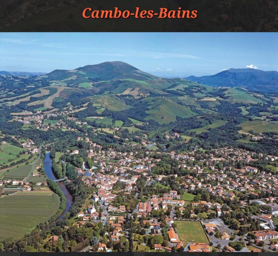 Superbe Appart Avec Jardin Et Piscine Cambo-les-Bains Ngoại thất bức ảnh